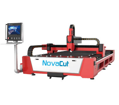 AKAD lança Novacut Laser F3015